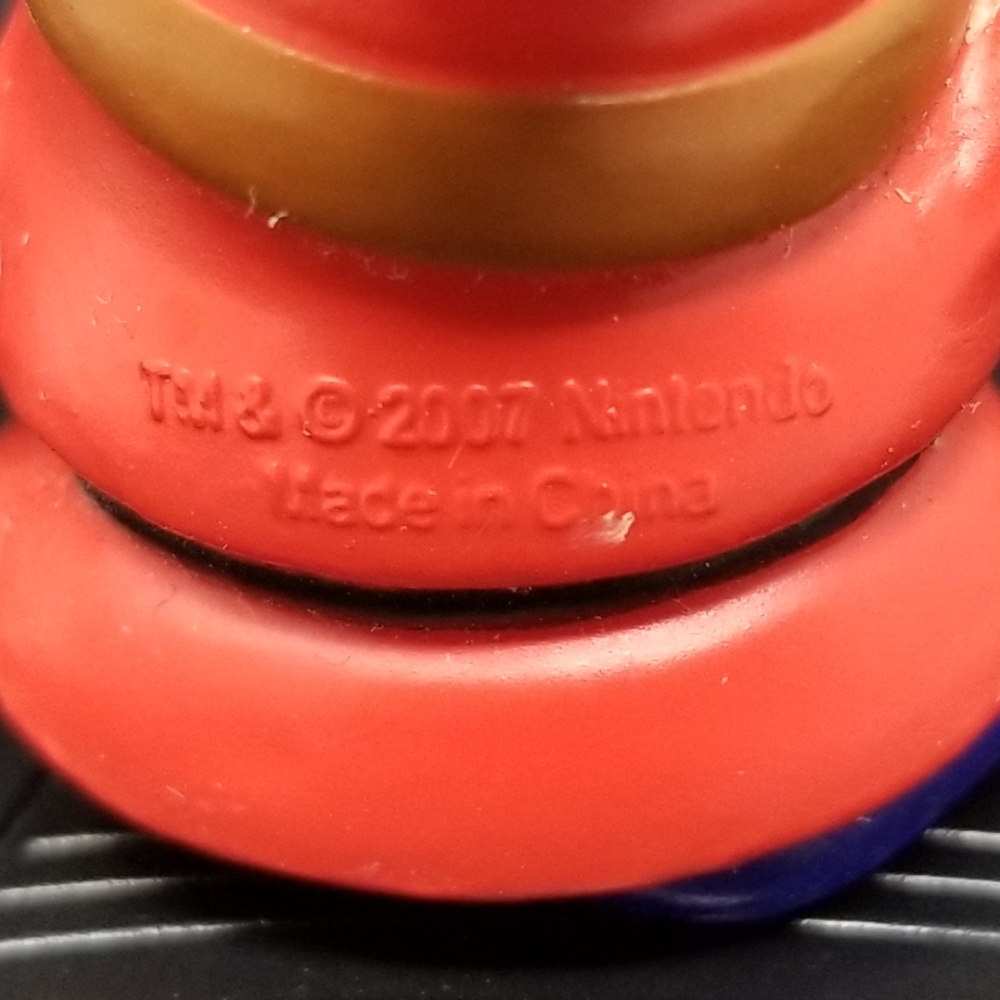 2007 NINTENDO SUPER MARIO SHY GUY 1.5" MINI FIGURE - Picture 2 of 7